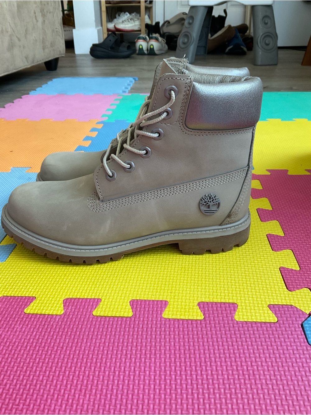 🥾Timberland W8.5‎ Gray & Silver Nubuck Lace-Up Boots - Picture 2 of 8